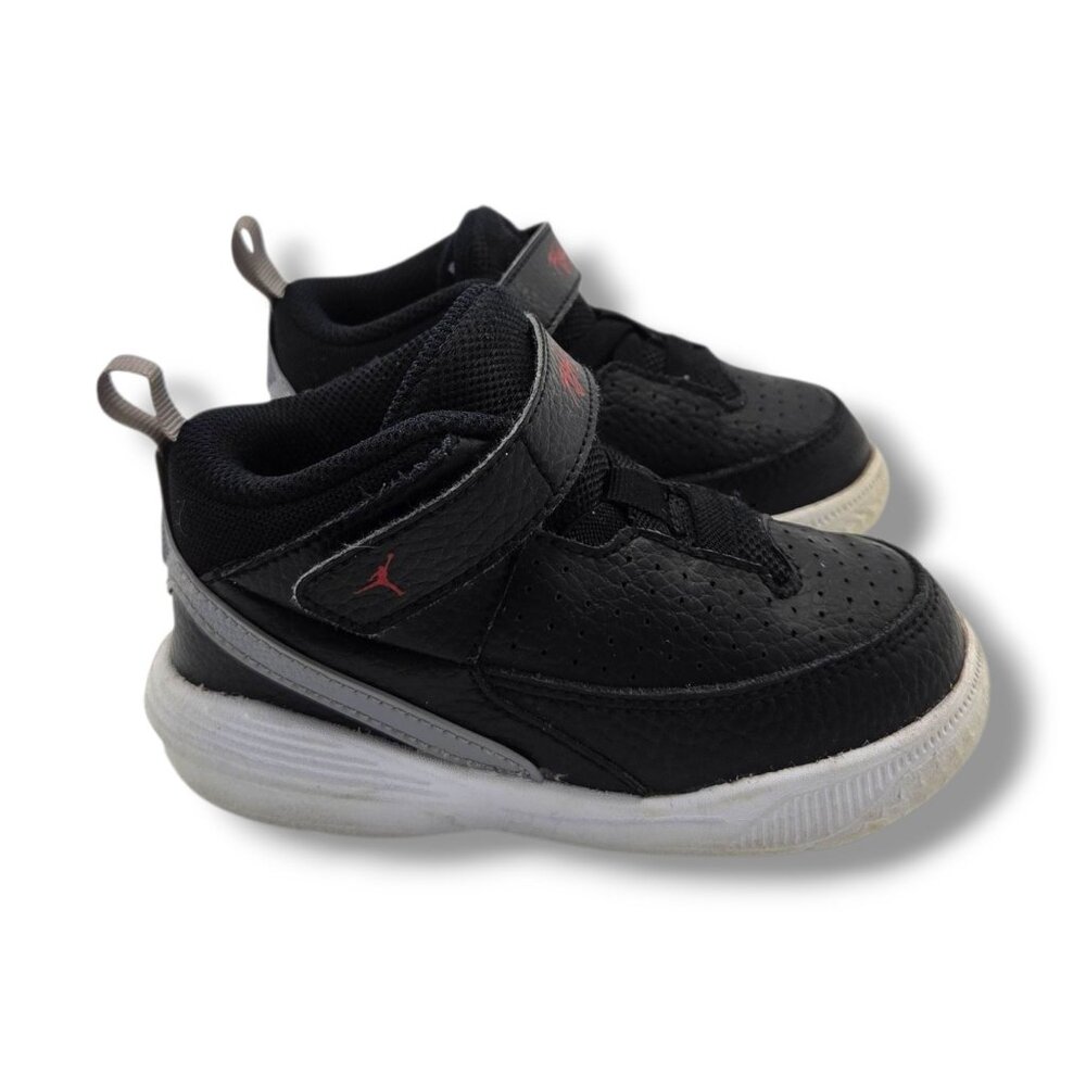 Nike Air Jordan Max Aura 5 Sneakers Toddler 8 Black Cement DZ4355-061